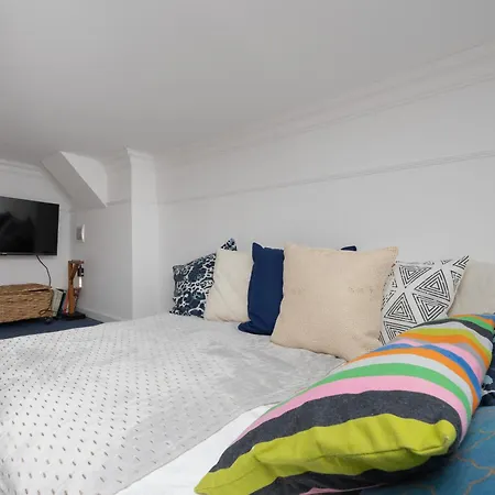 Spacious In The Center By Rent Like Apartment *